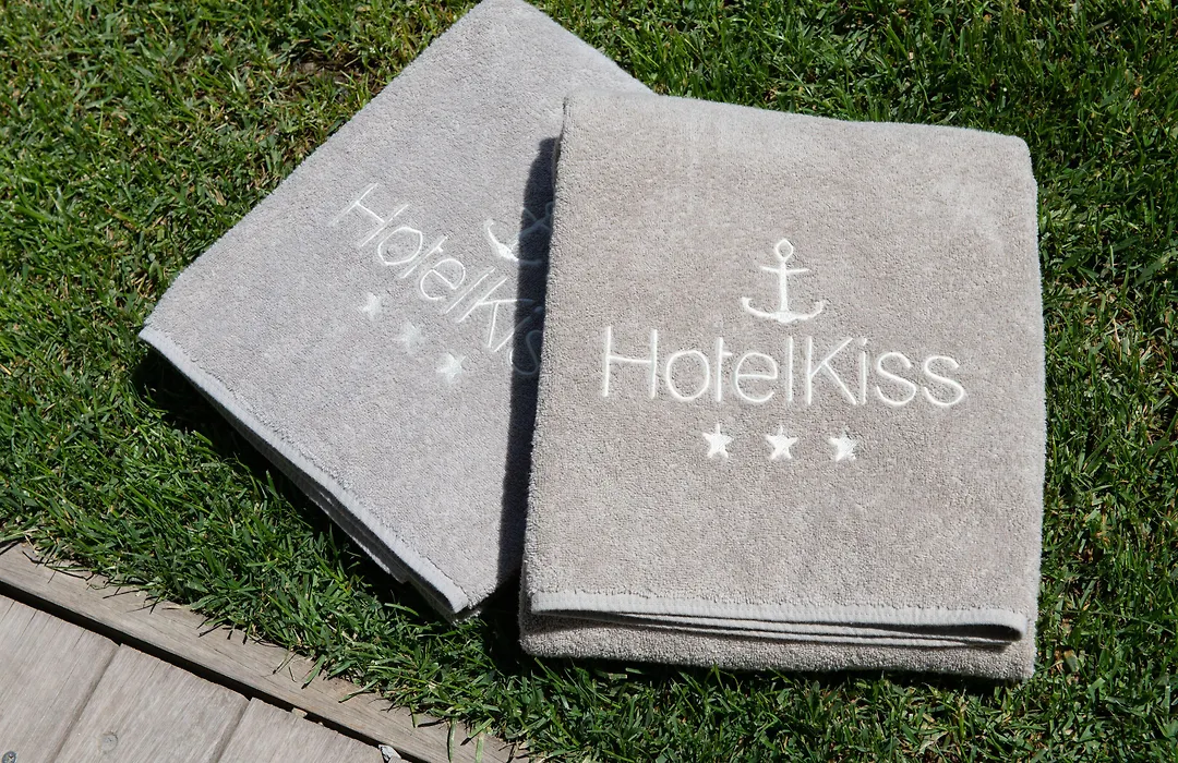 Kiss Beachfront Hotel & Restaurant-1